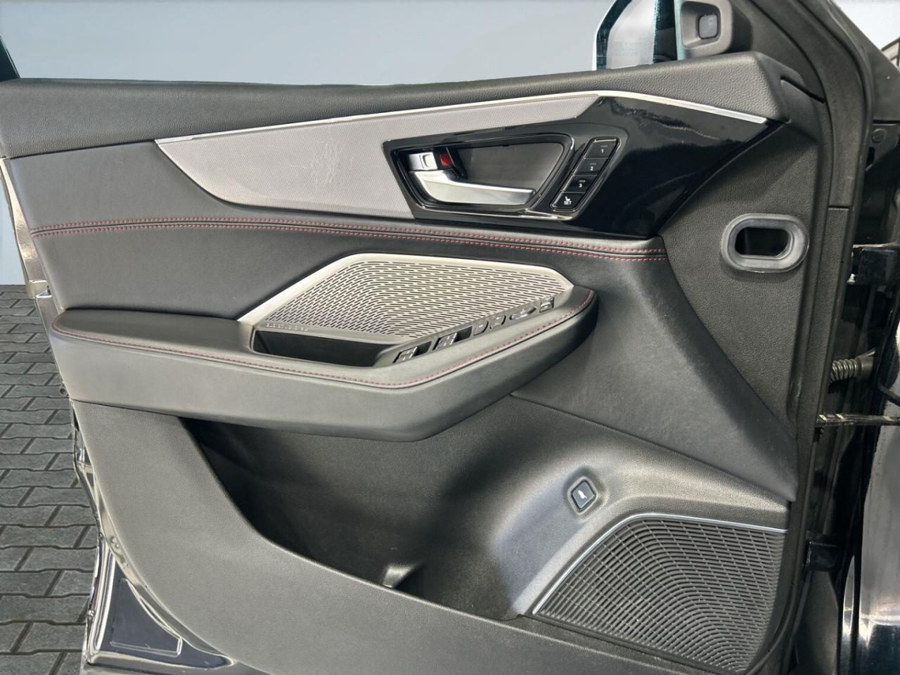 2023 Acura MDX A-Spec AWD / 7 Passenger / NAVI / Sunroof / Drive Photo