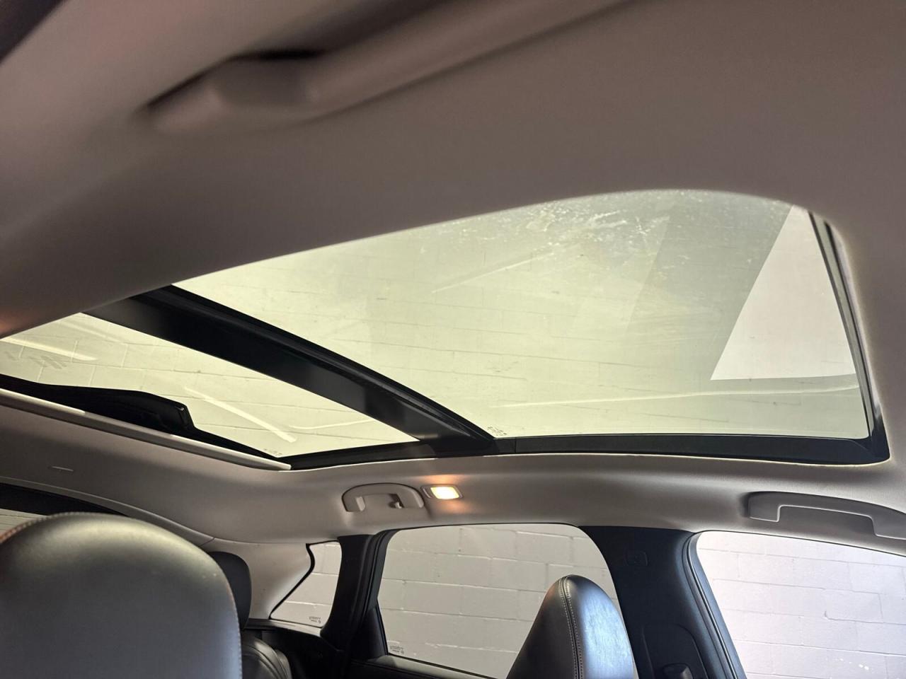 2021 Infiniti QX50 LUXE AWD / Sunroof / Android Auto / APPLE Carplay Photo