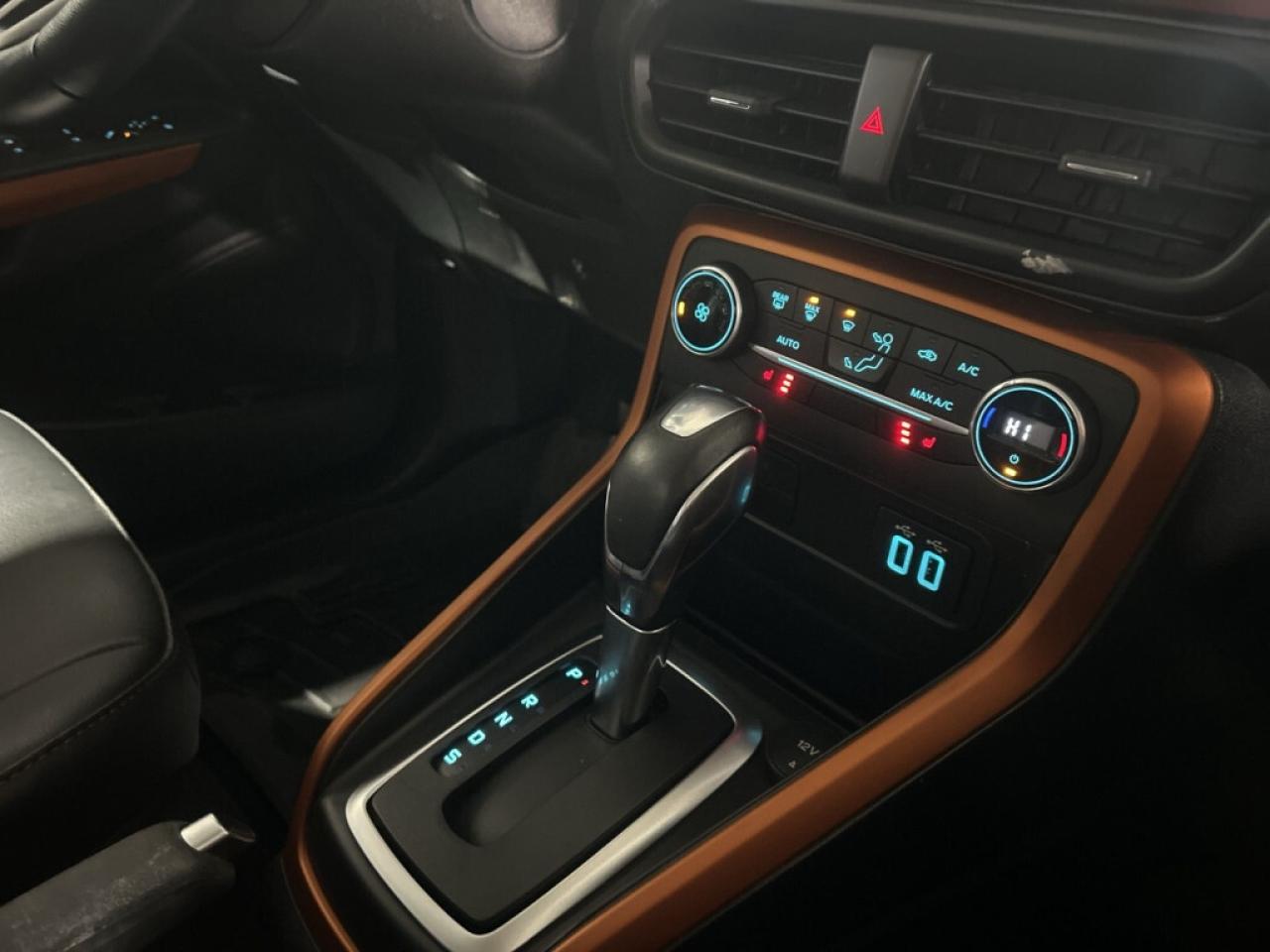 2018 Ford EcoSport SES AWD /Leather/NAVI/Sunroof/ Complete Service Hi Photo