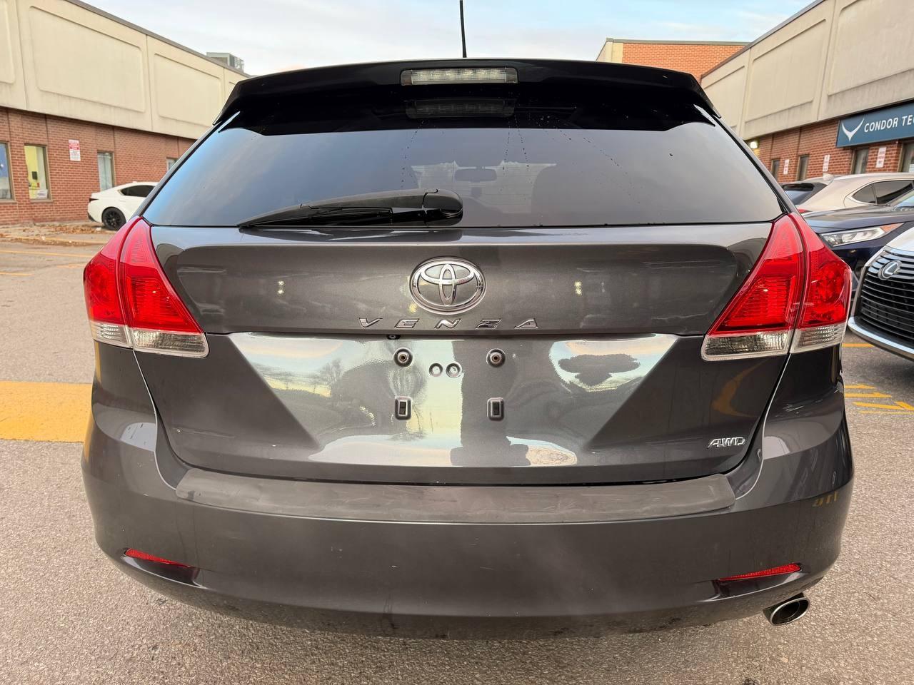 2009 Toyota Venza 4dr Wgn AWD, LEATHER , PANORAMIC ROOF Photo