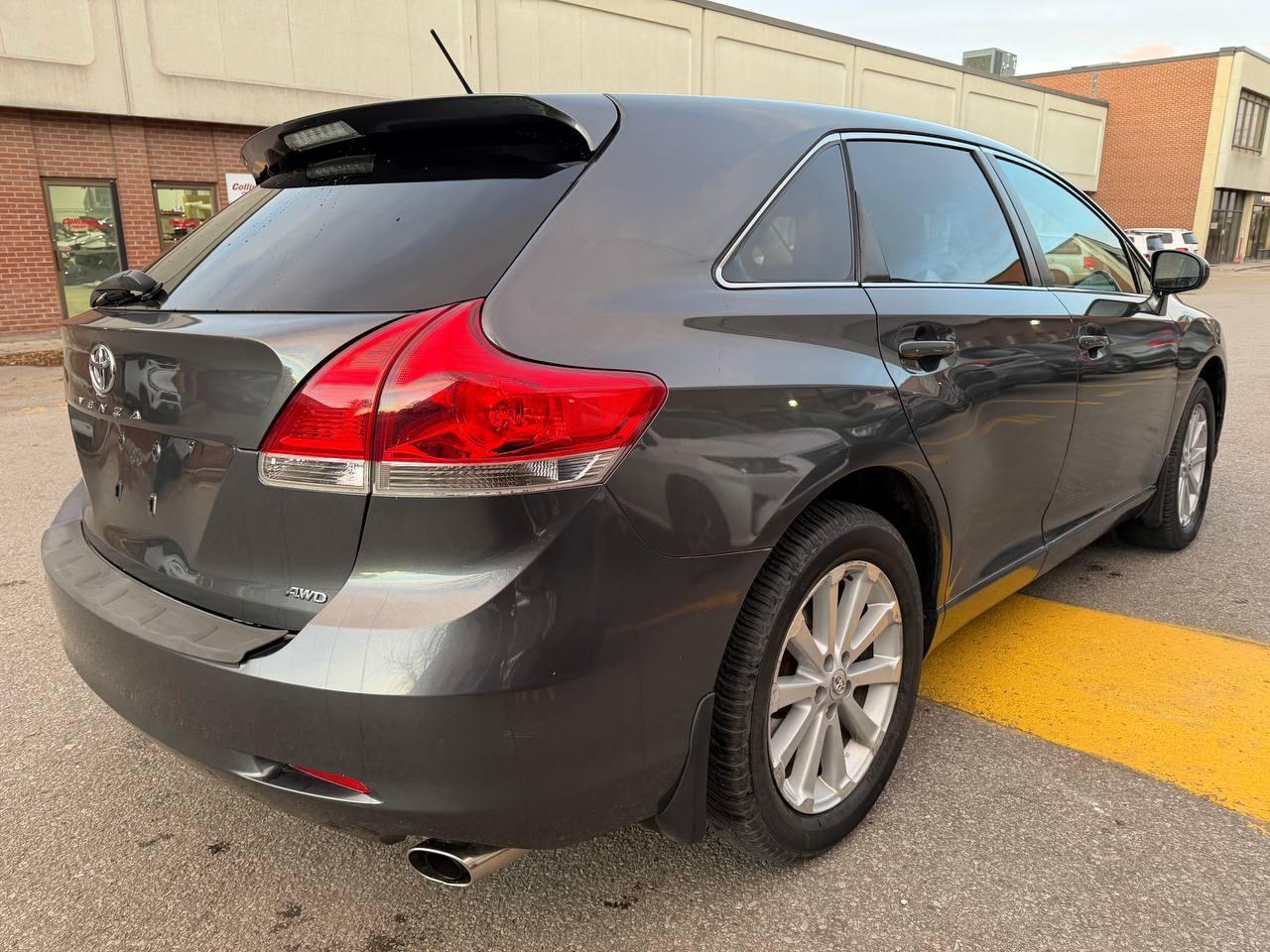 2009 Toyota Venza 4dr Wgn AWD, LEATHER , PANORAMIC ROOF Photo