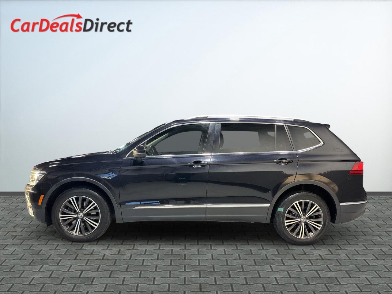 2018 Volkswagen Tiguan Highline 4MOTION / Leather / NAVI / Sunroof / Remo Photo