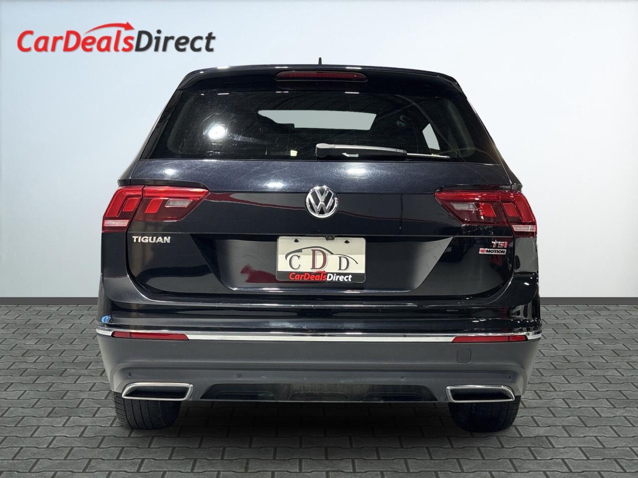 2018 Volkswagen Tiguan Highline 4MOTION / Leather / NAVI / Sunroof / Remo Photo