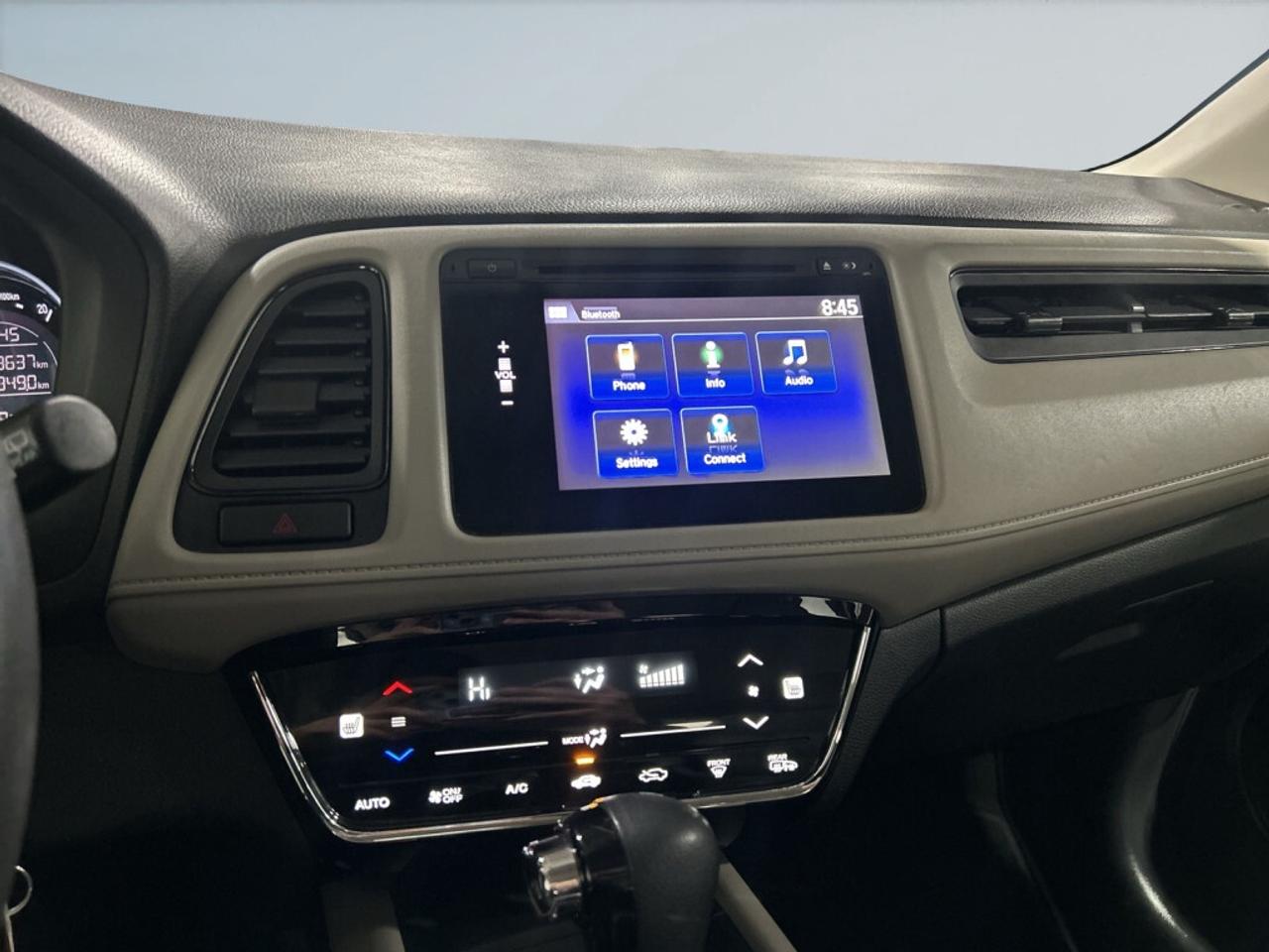 2017 Honda HR-V Sporty LX AWD   Heated Seats   Backup Cam  Warrant Photo