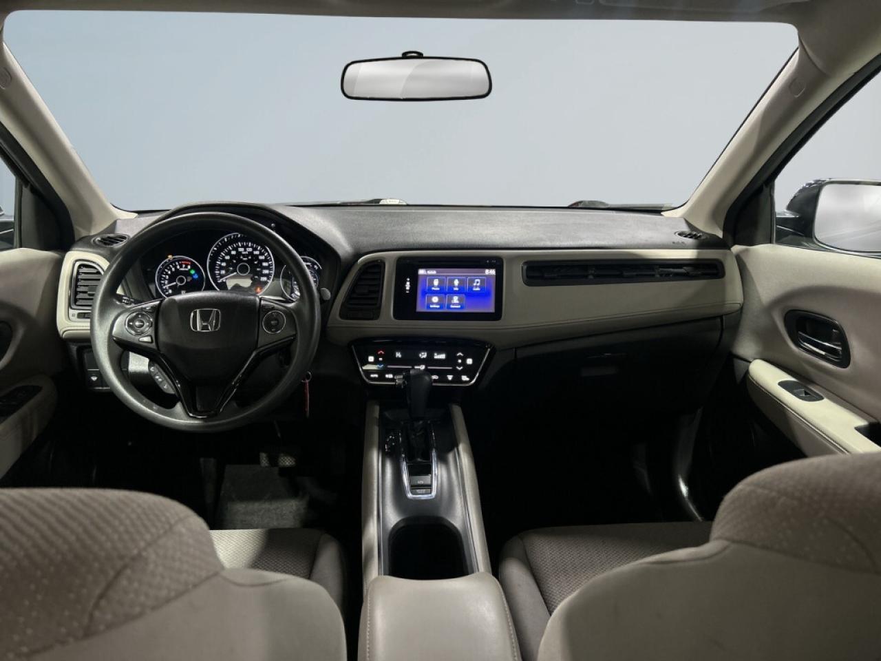 2017 Honda HR-V Sporty LX AWD   Heated Seats   Backup Cam   All Ne Photo