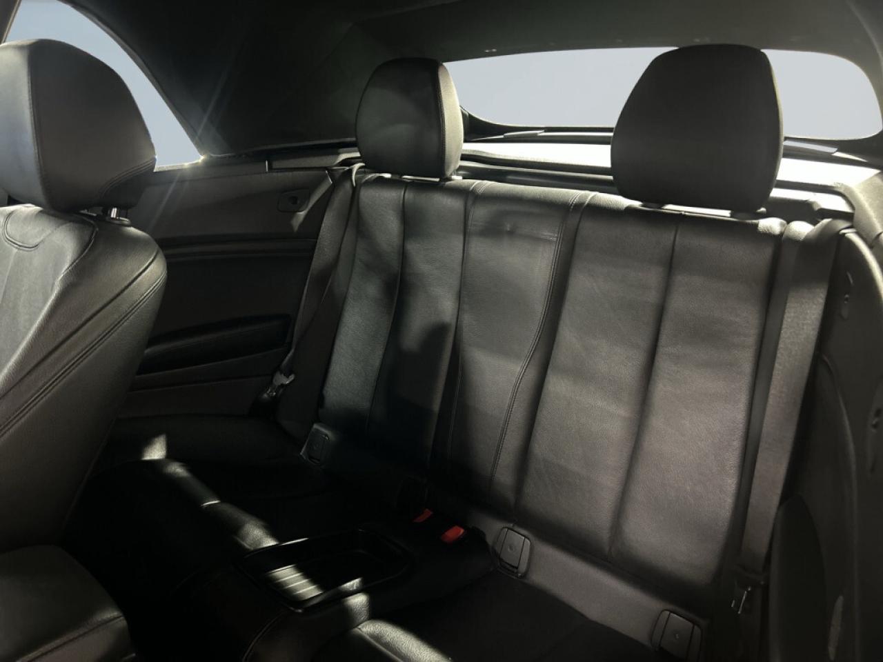 2018 BMW 2 Series M240i xDrive Cabriolet / Rare color / NAVI / Prist Photo