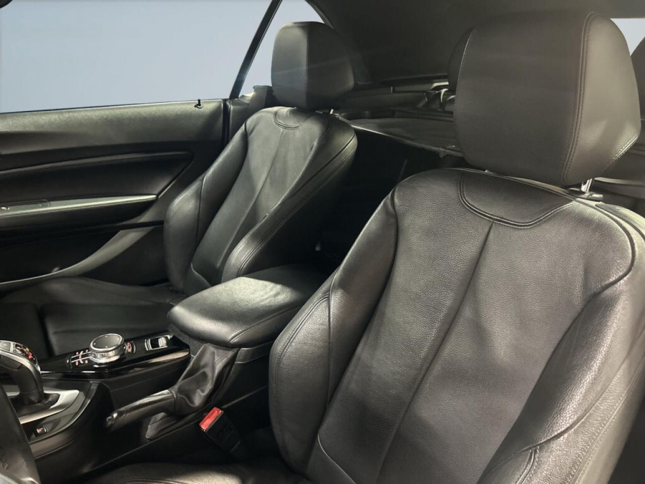 2018 BMW 2 Series M240i xDrive Cabriolet / Rare color / NAVI / Prist Photo