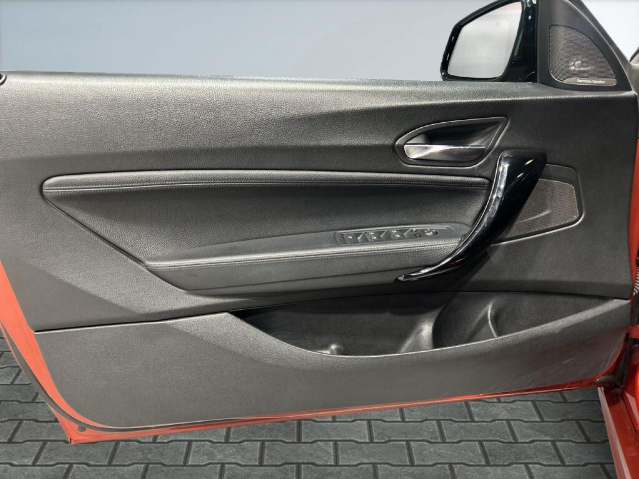 2018 BMW 2 Series M240i xDrive Cabriolet / Rare color / NAVI / Prist Photo