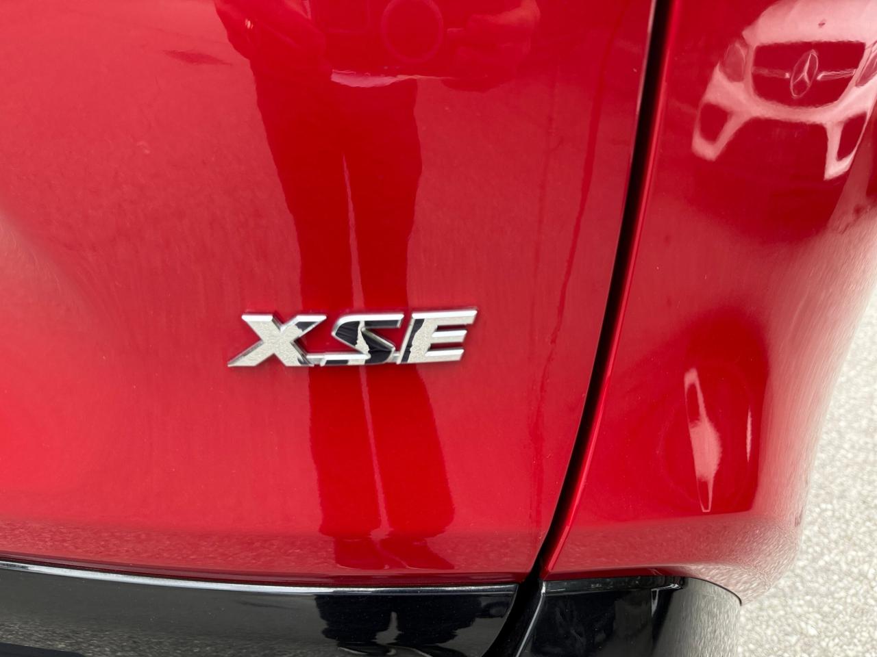 2023 Toyota RAV4 Prime XSE AWD TECH PACKAGE Photo