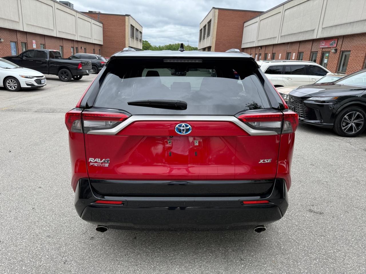 2023 Toyota RAV4 Prime XSE AWD TECH PACKAGE Photo
