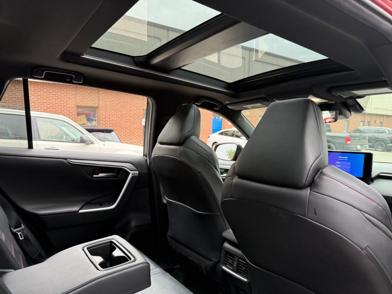 2023 Toyota RAV4 Prime XSE AWD TECH PACKAGE Photo