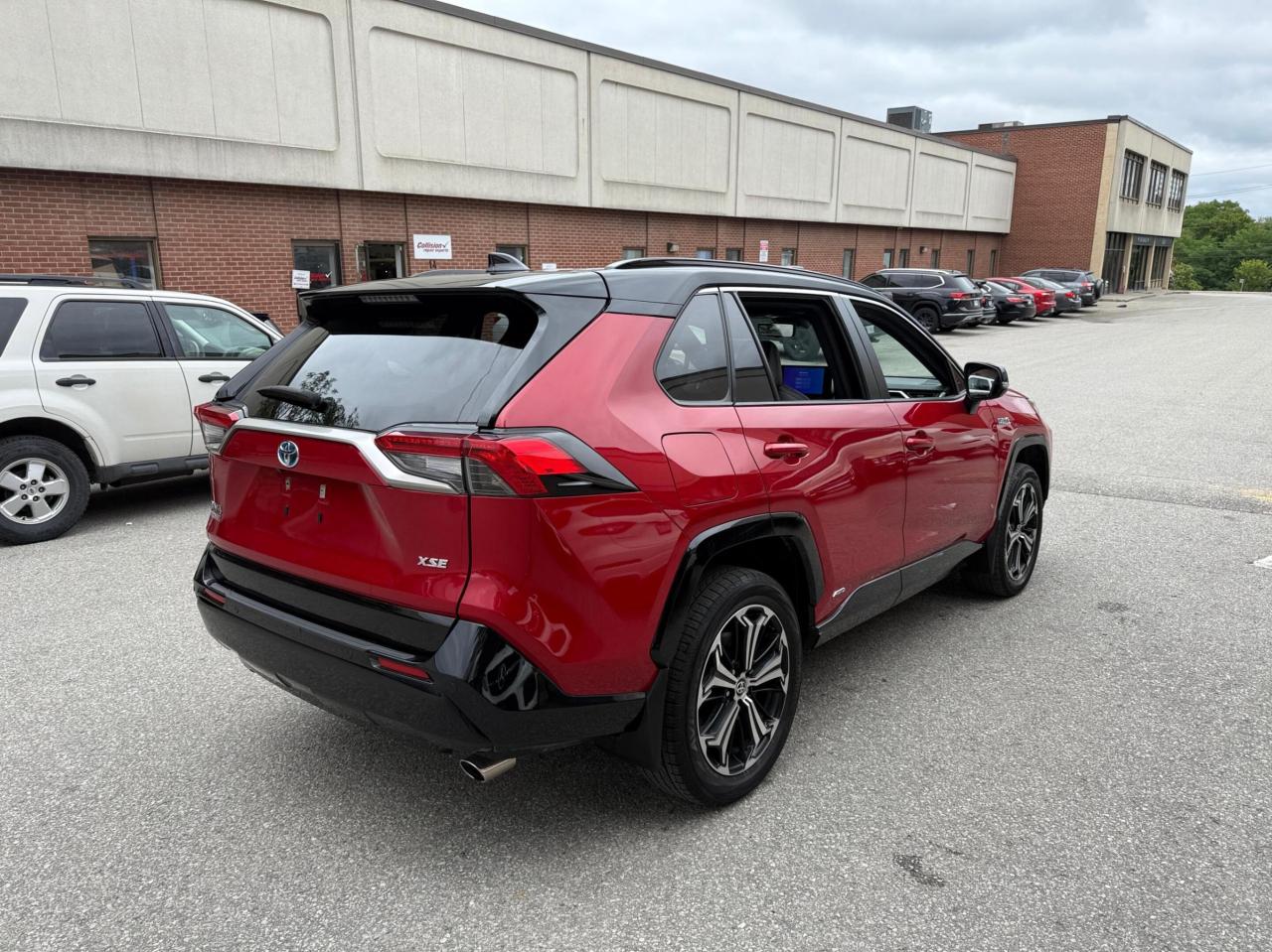 2023 Toyota RAV4 Prime XSE AWD TECH PACKAGE Photo