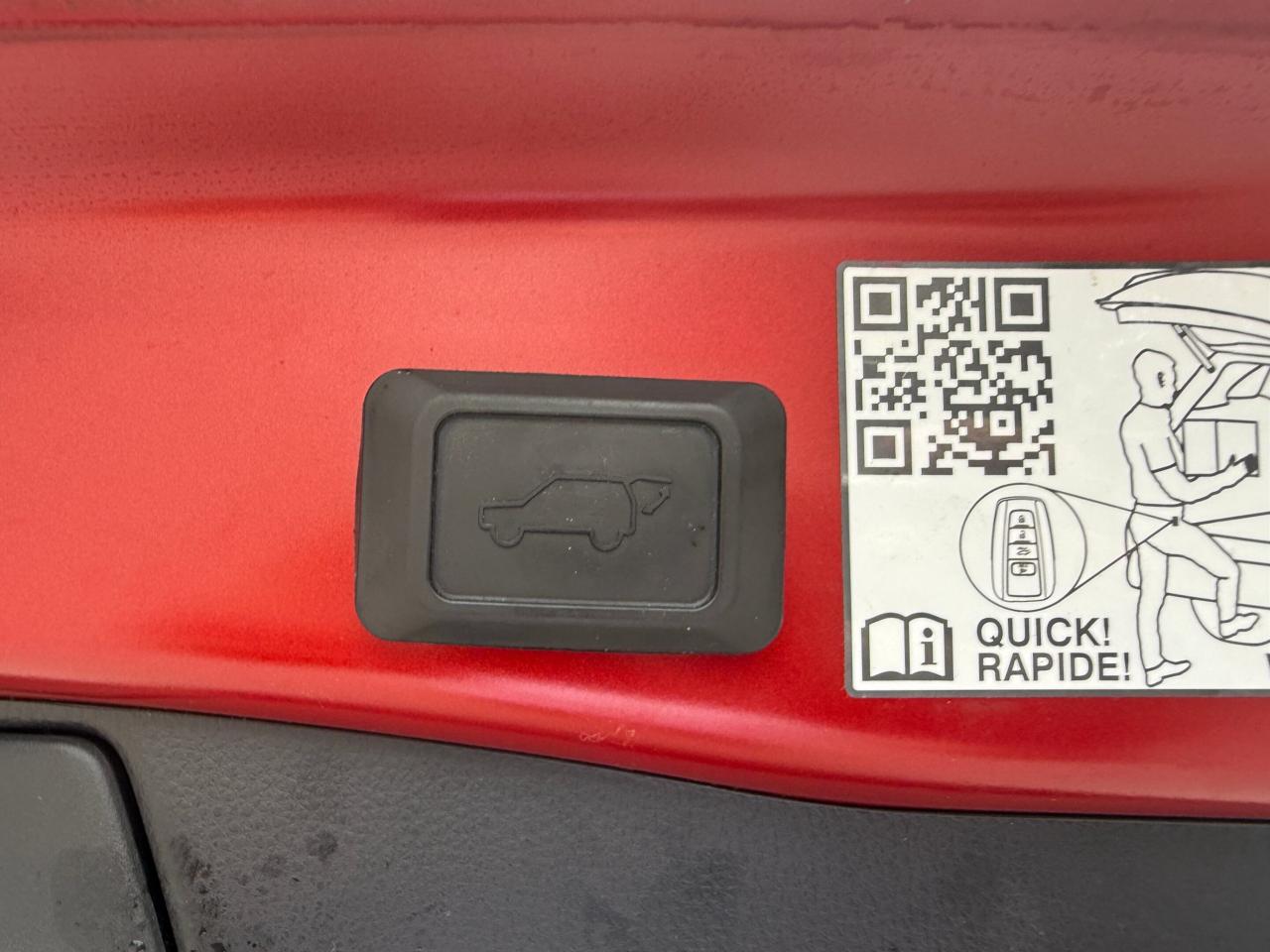 2023 Toyota RAV4 Prime XSE AWD TECH PACKAGE Photo