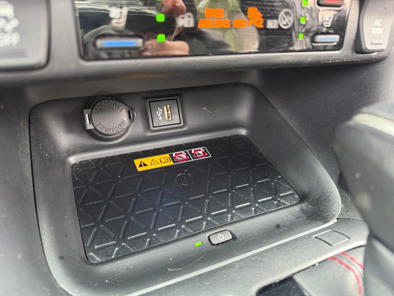 2023 Toyota RAV4 Prime XSE AWD TECH PACKAGE Photo