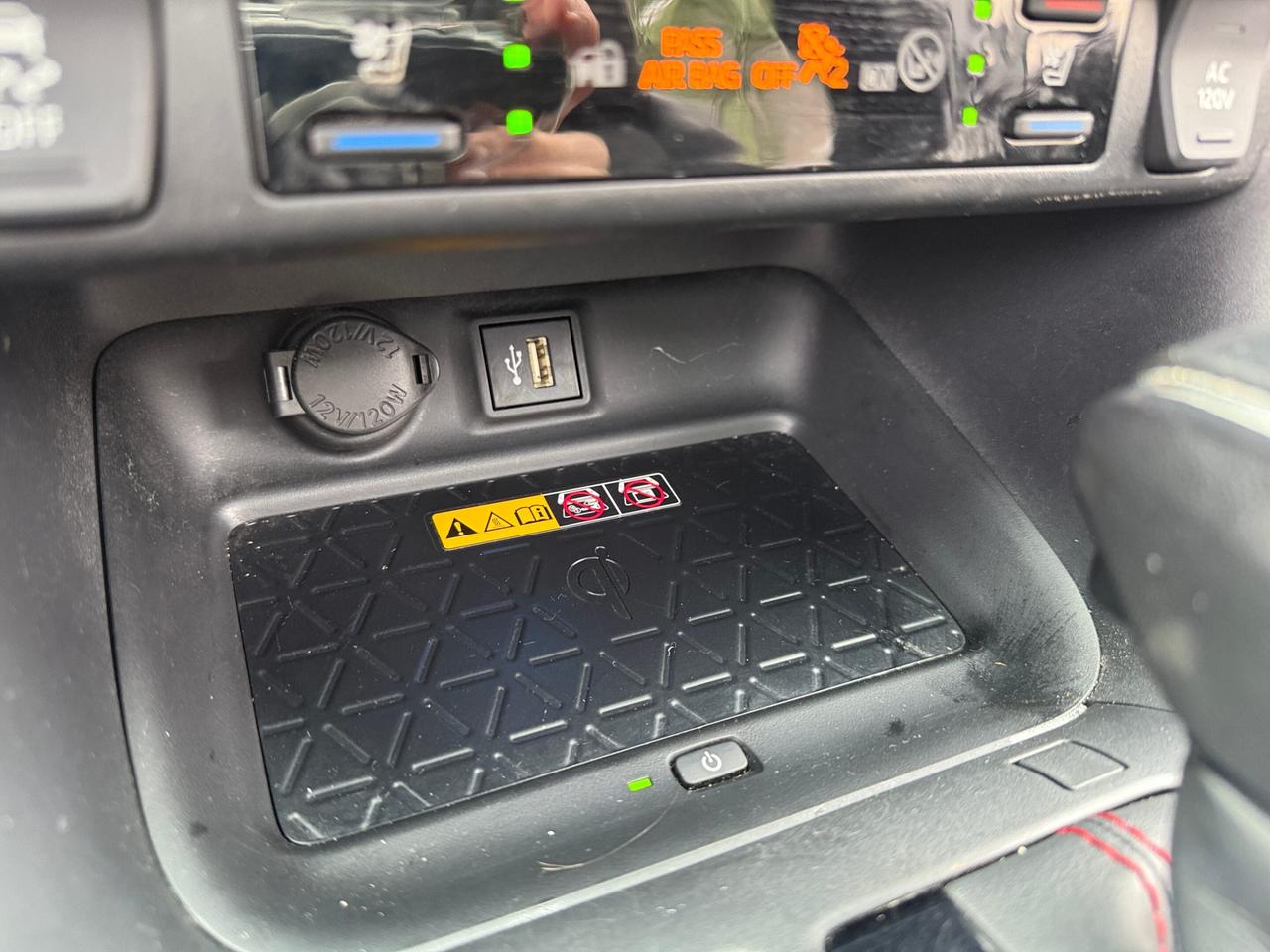 2023 Toyota RAV4 Prime XSE AWD TECH PACKAGE Photo