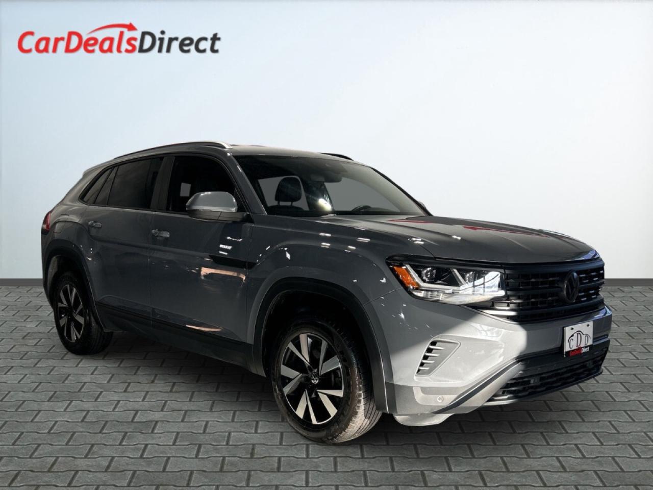 2022 Volkswagen Atlas R Line 2.0 TSI 4MOTION / Leather / Clean Carfax / Photo0