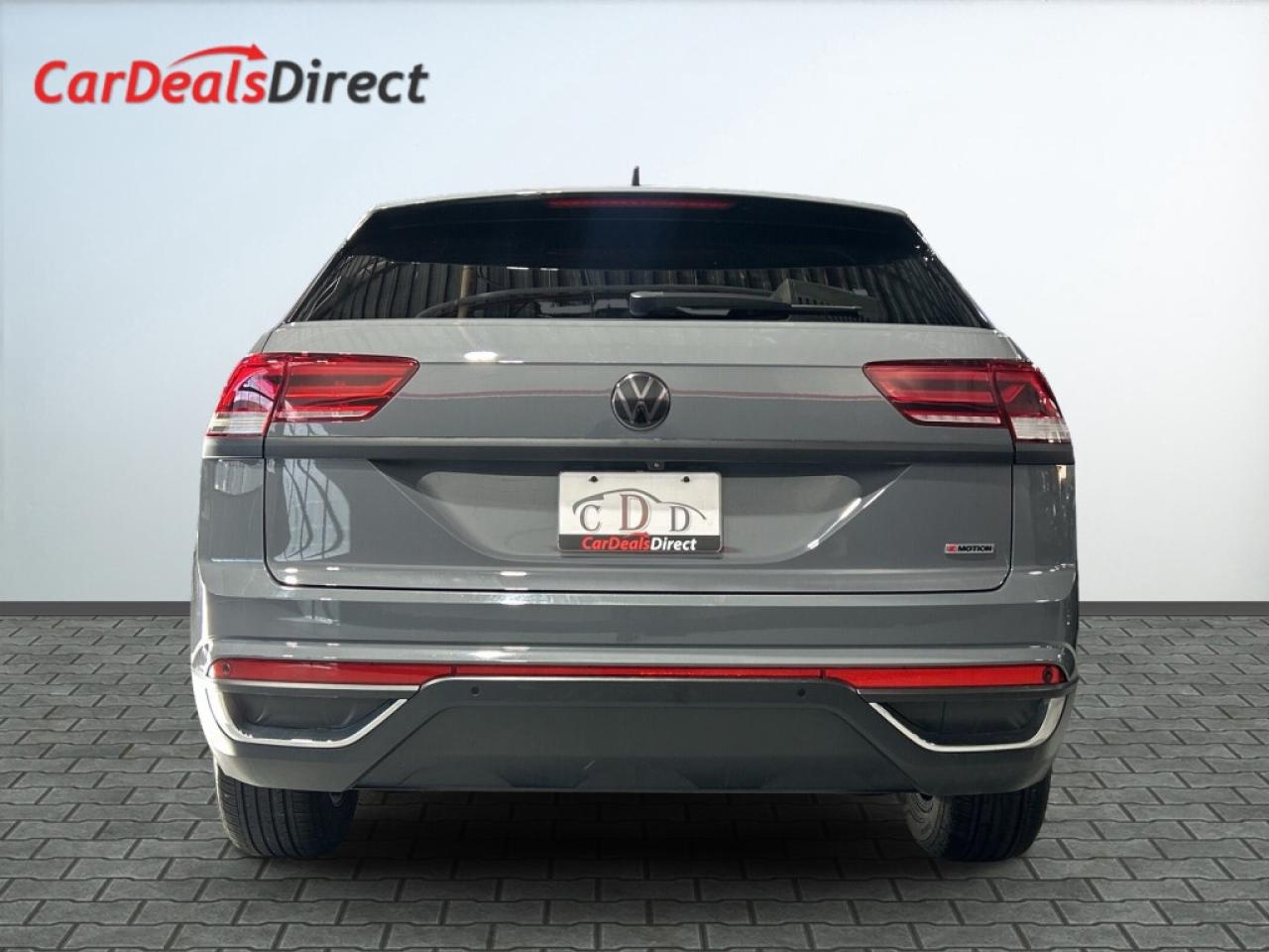 2022 Volkswagen Atlas R Line 2.0 TSI 4MOTION / Leather / Clean Carfax / Photo