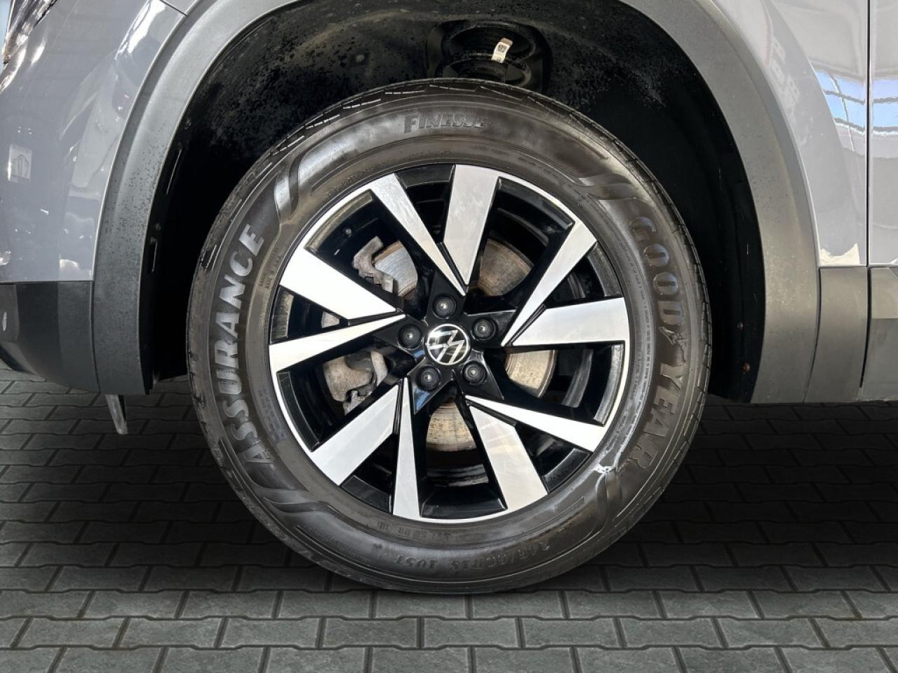 2022 Volkswagen Atlas R Line 2.0 TSI 4MOTION / Leather / Clean Carfax / Photo