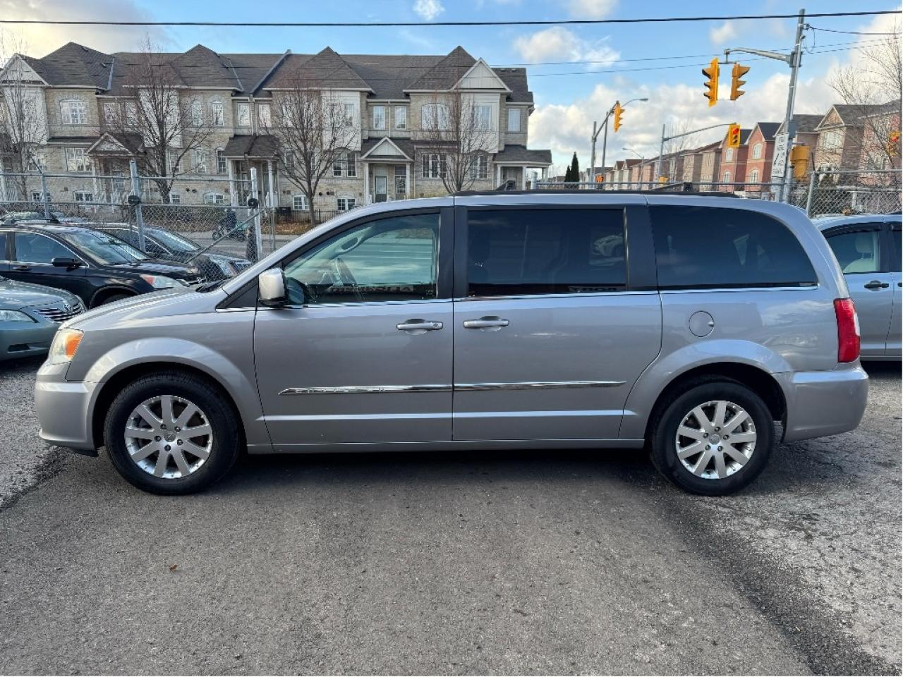 2014 Chrysler Town & Country TOURING Photo