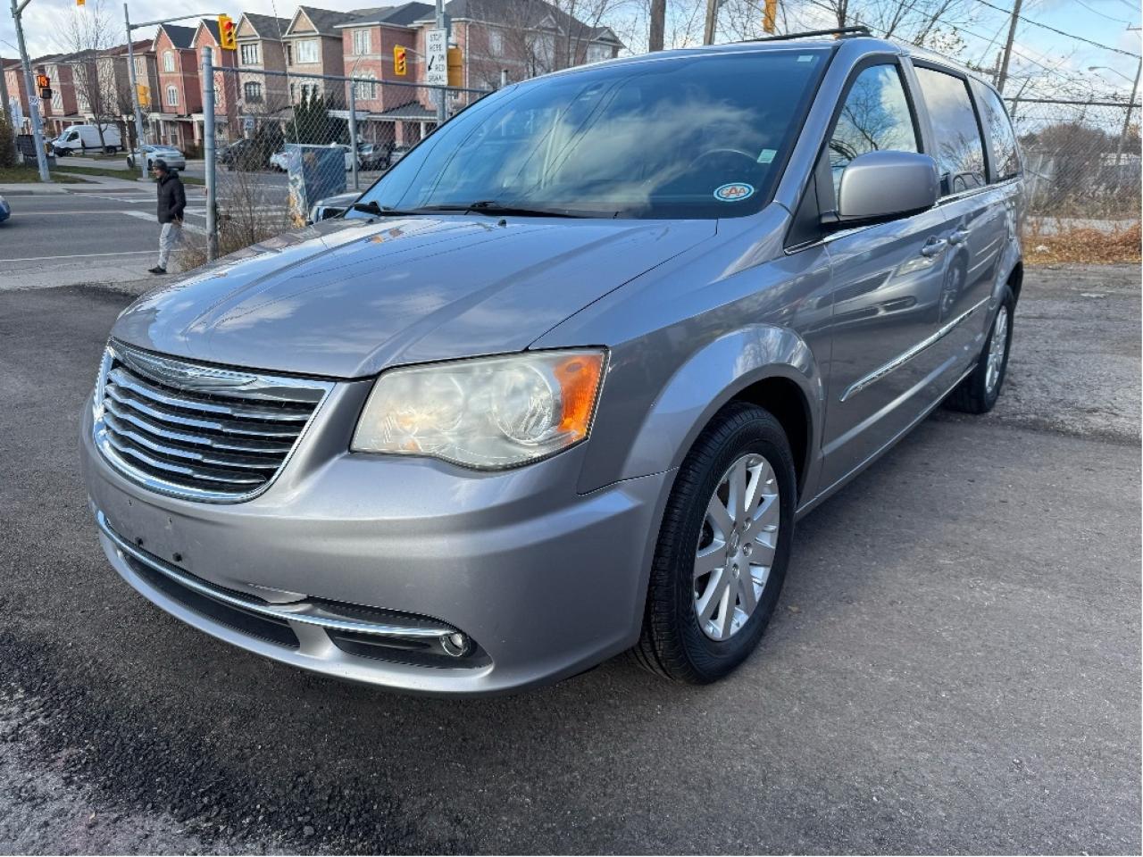 2014 Chrysler Town & Country TOURING Photo