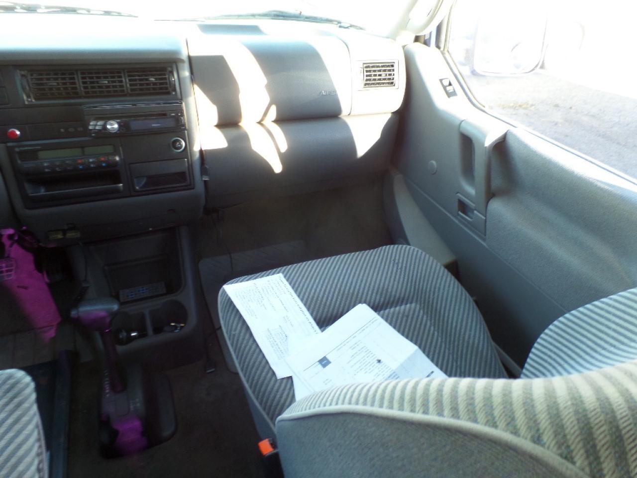 1999 Volkswagen Eurovan 3dr GLS Photo