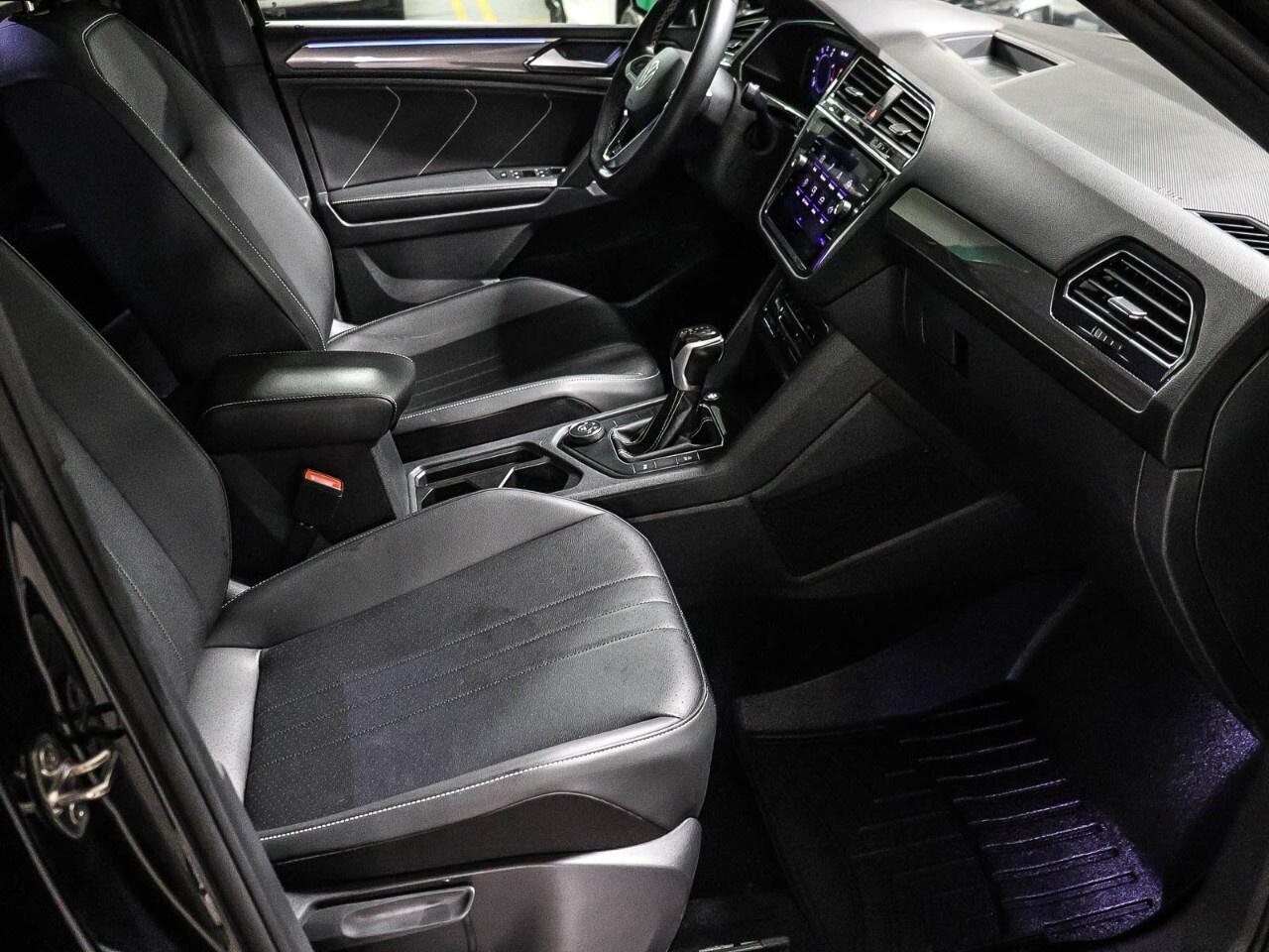 2023 Volkswagen Tiguan Comfortline R-Line Black Edition 4MOTION Photo