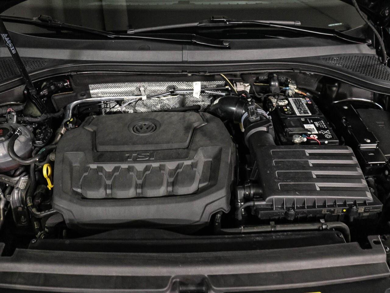 2023 Volkswagen Tiguan Comfortline R-Line Black Edition 4MOTION Photo