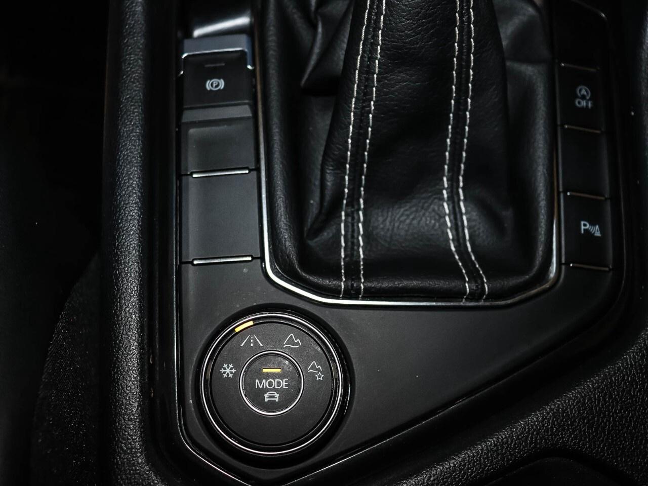 2023 Volkswagen Tiguan Comfortline R-Line Black Edition 4MOTION Photo