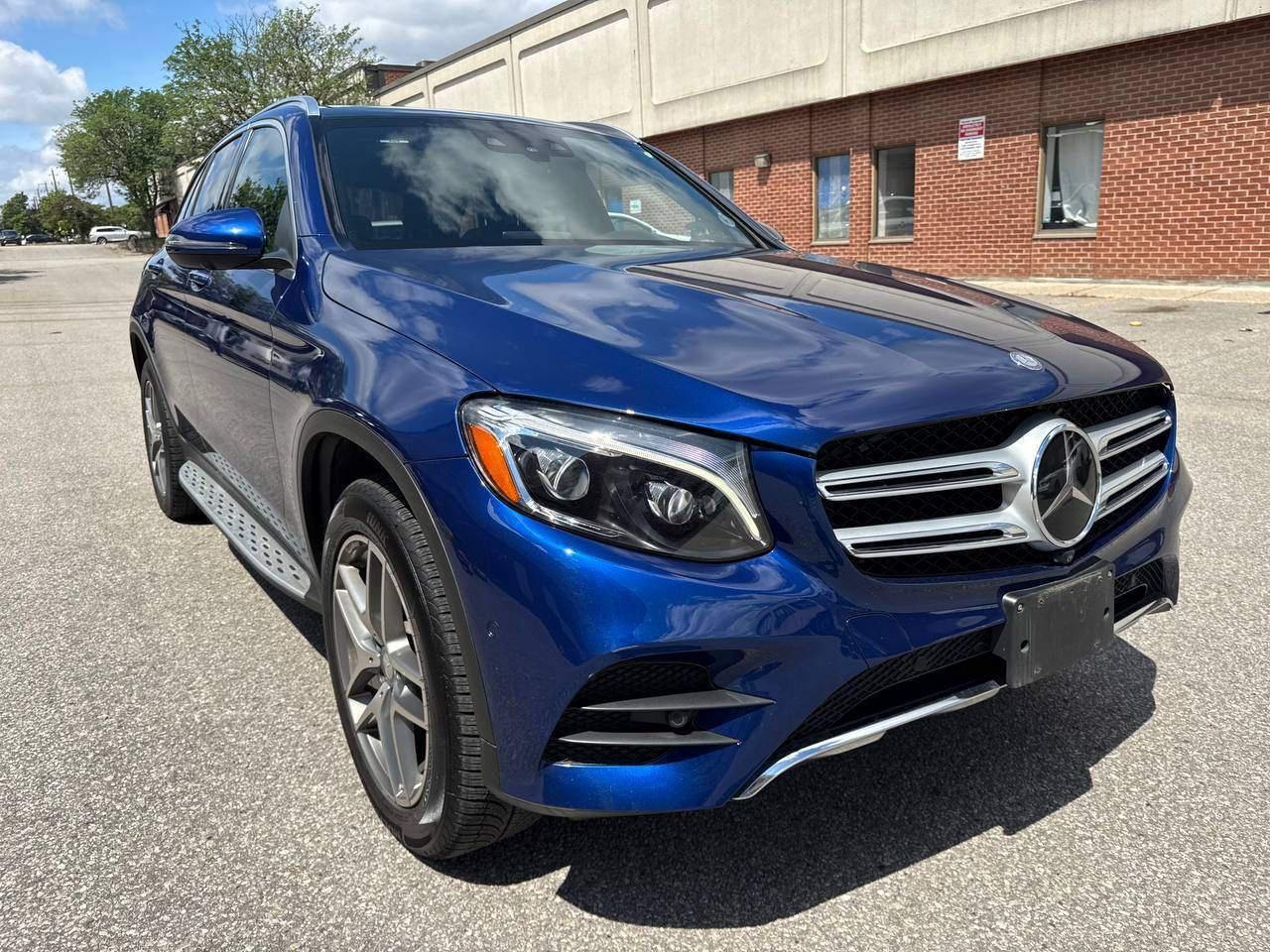 2017 Mercedes-Benz GLC-Class 4MATIC 4dr GLC 300, DISTRONIC PLUS WITH ACTIVE PIL Photo2