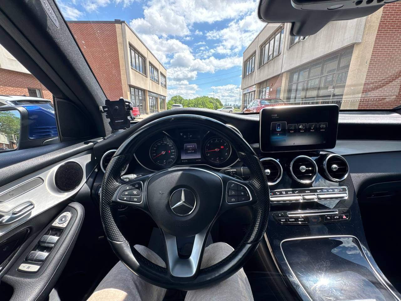 2017 Mercedes-Benz GLC-Class 4MATIC 4dr GLC 300, DISTRONIC PLUS WITH ACTIVE PIL Photo