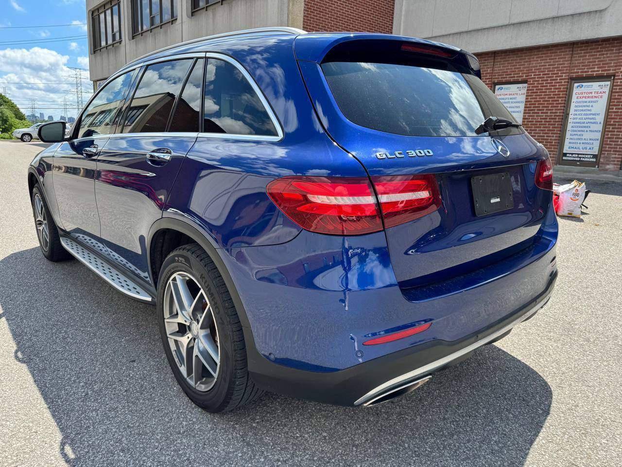 2017 Mercedes-Benz GLC-Class 4MATIC 4dr GLC 300, DISTRONIC PLUS WITH ACTIVE PIL Photo