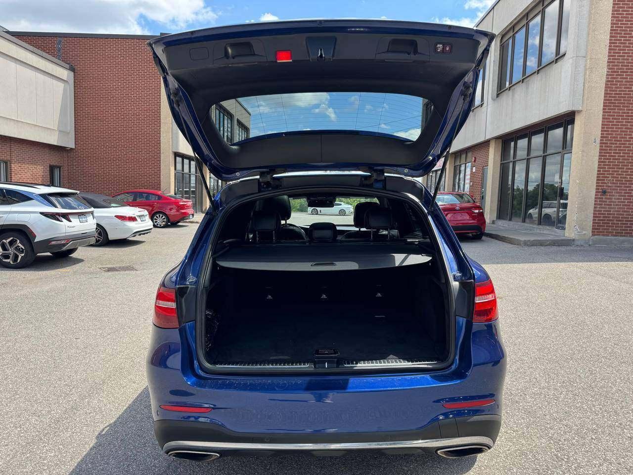 2017 Mercedes-Benz GLC-Class 4MATIC 4dr GLC 300, DISTRONIC PLUS WITH ACTIVE PIL Photo