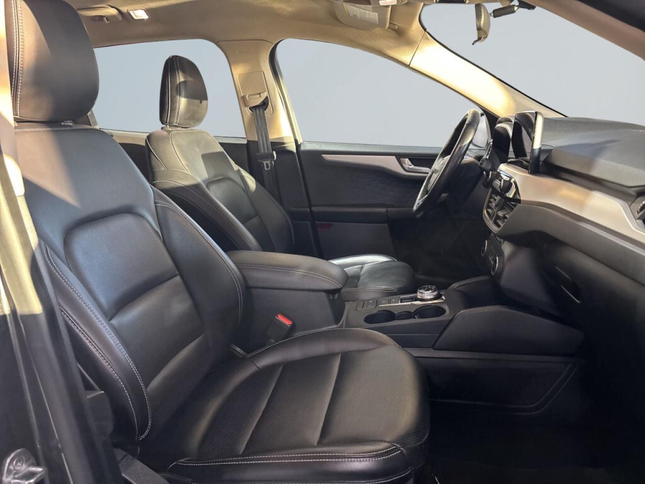 2020 Ford Escape SEL AWD Leather/NAVI/Sunroof/Clean Carfax/Service Photo