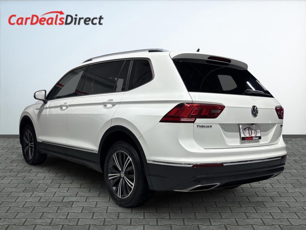 2019 Volkswagen Tiguan Highline 4MOTION / Leather / NAVI / Sunroof / Remo Photo3