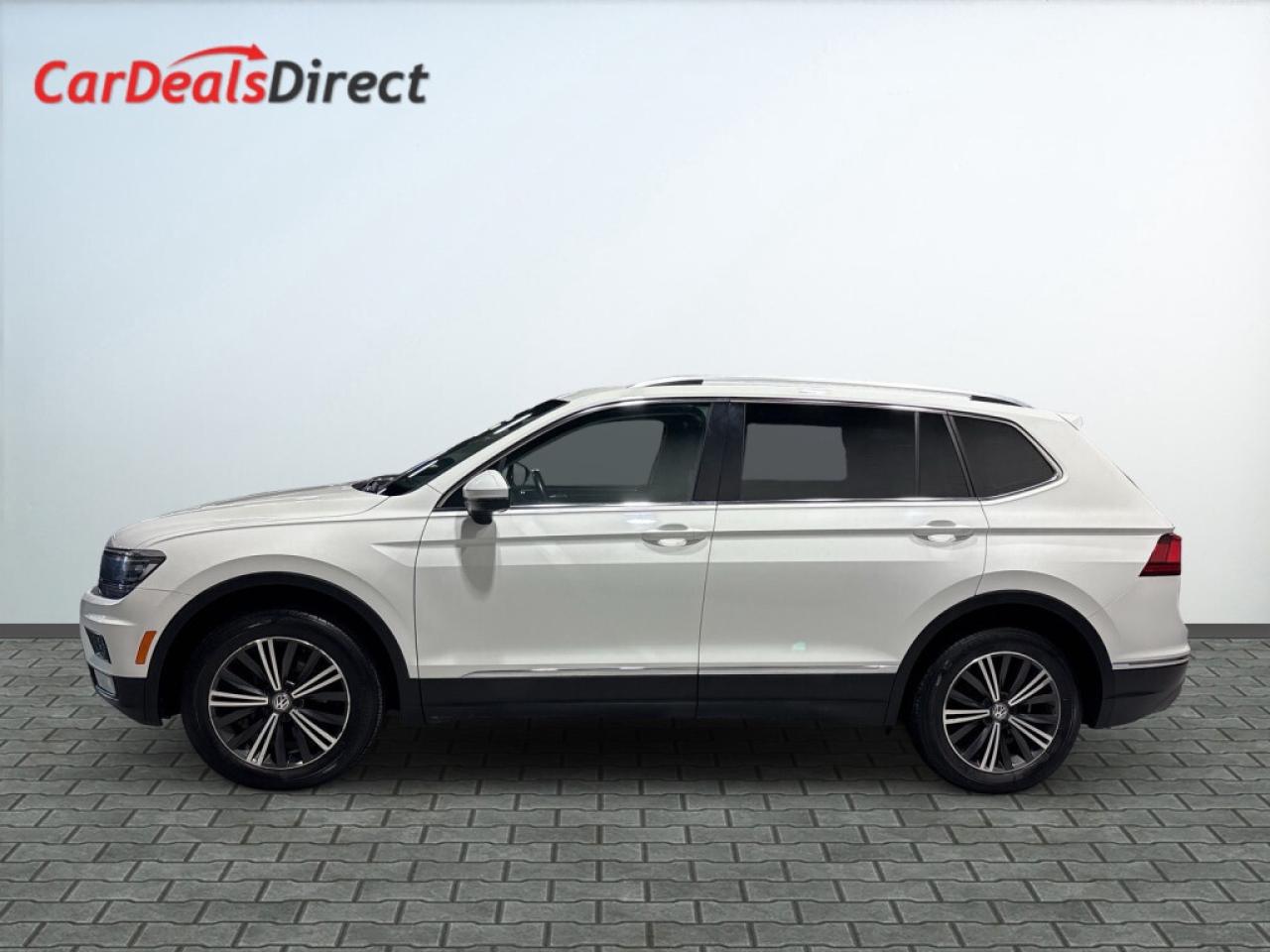 2019 Volkswagen Tiguan Highline 4MOTION / Leather / NAVI / Sunroof / Remo Photo