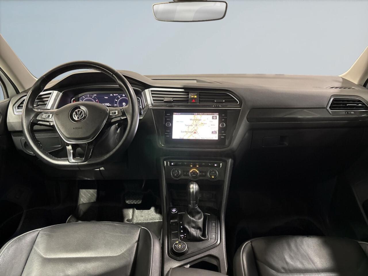 2019 Volkswagen Tiguan Highline 4MOTION / Leather / NAVI / Sunroof / Remo Photo