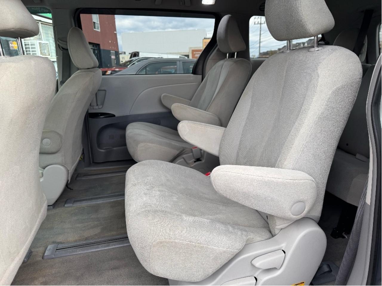 2011 Toyota Sienna  Photo