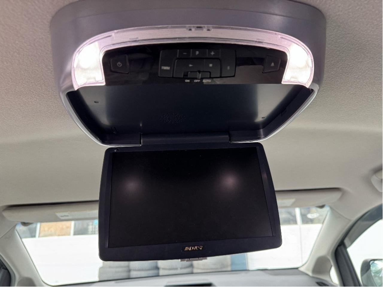 2011 Toyota Sienna  Photo