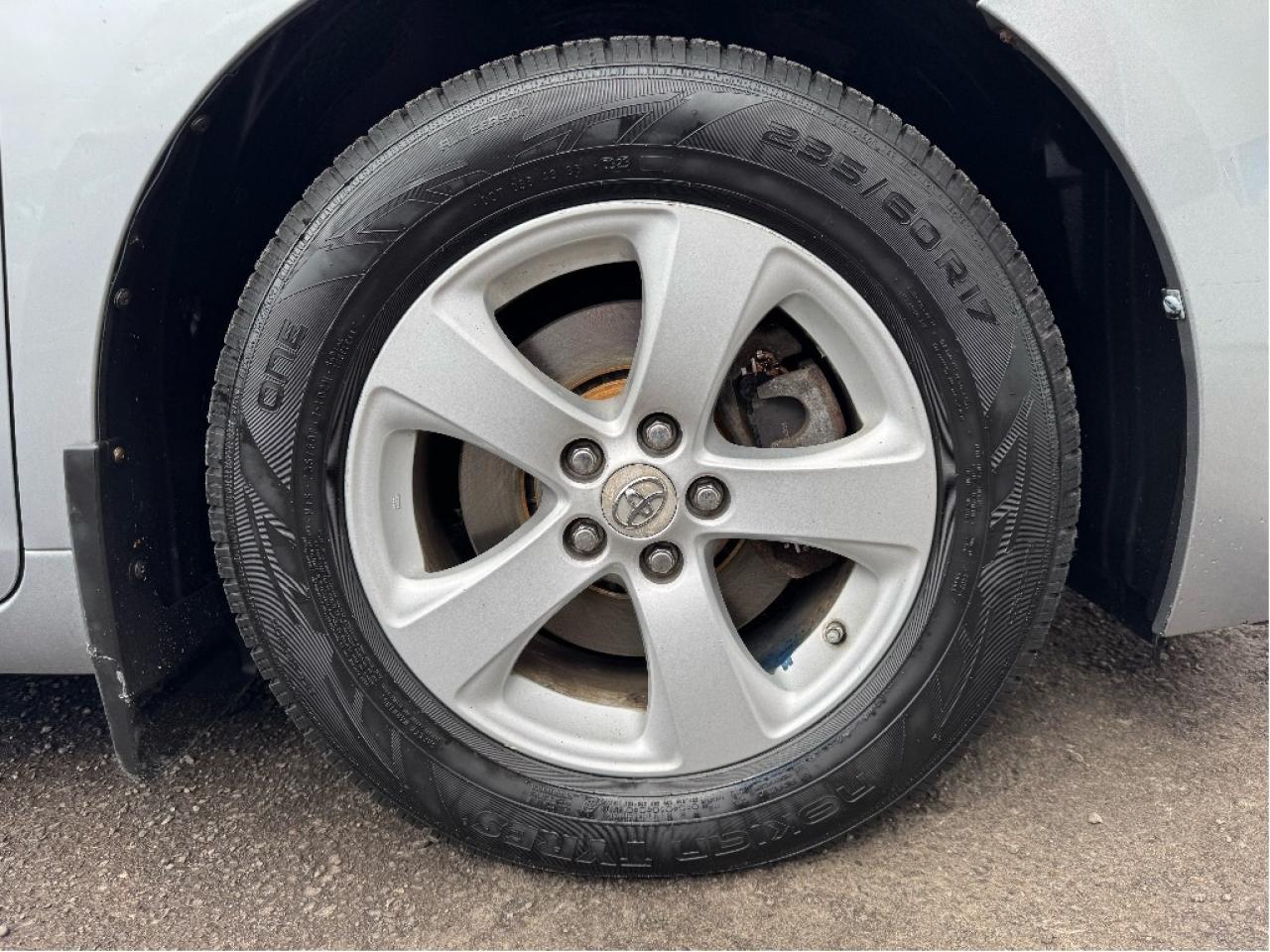 2011 Toyota Sienna  Photo