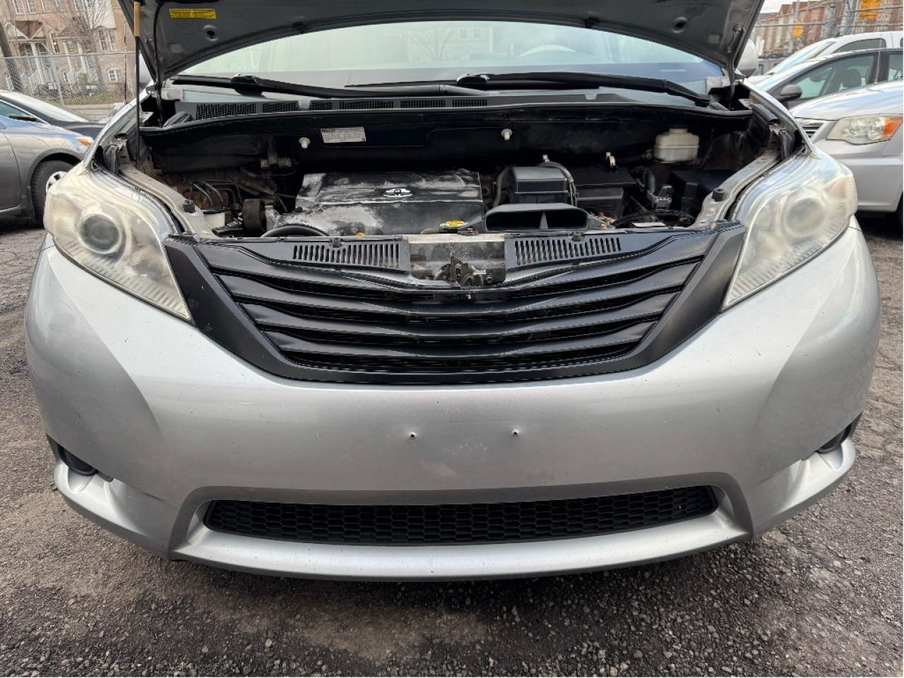 2011 Toyota Sienna  Photo