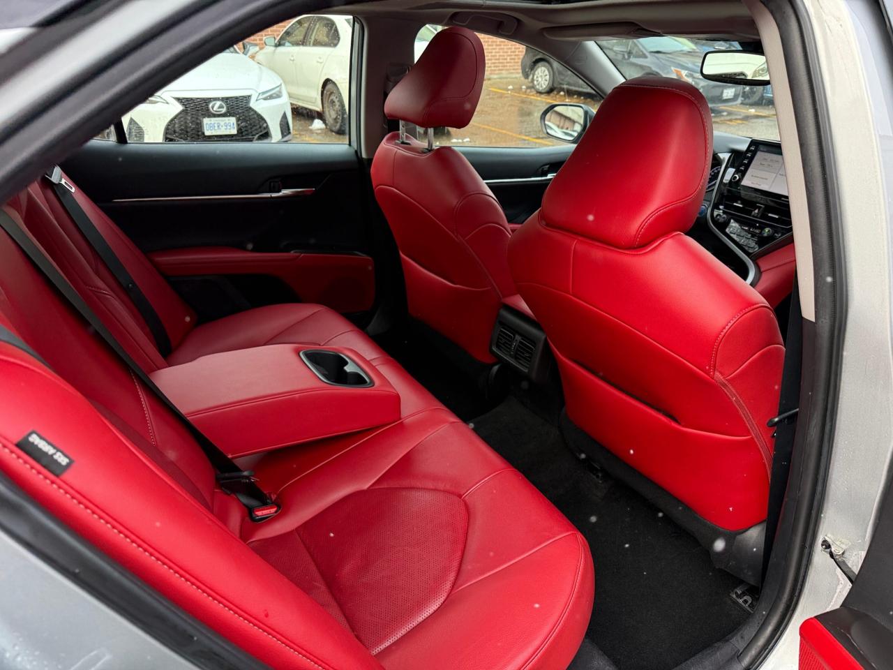 2022 Toyota Camry Hybrid XSE Auto Photo