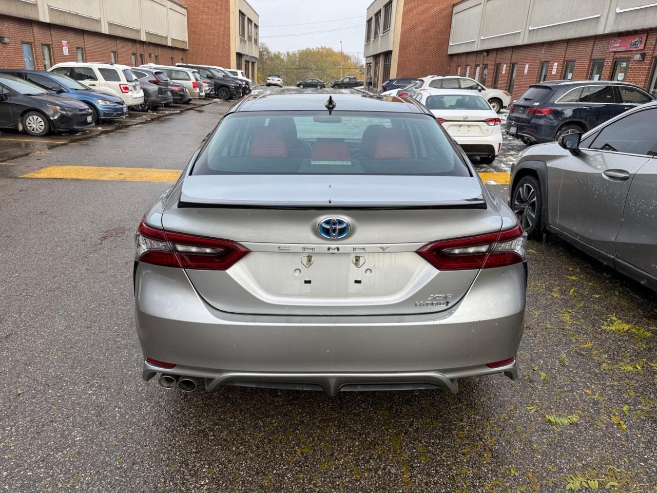 2022 Toyota Camry Hybrid XSE Auto Photo