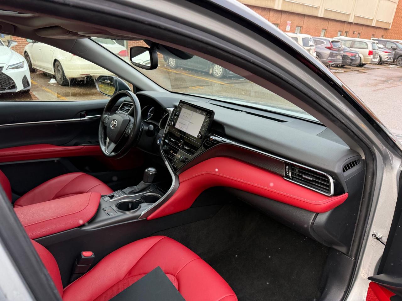 2022 Toyota Camry Hybrid XSE Auto Photo