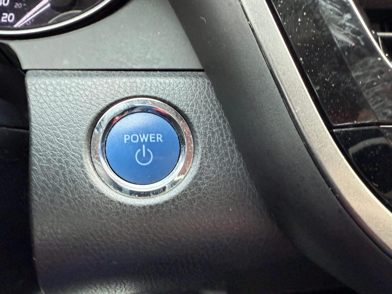 2022 Toyota Camry Hybrid XSE Auto Photo