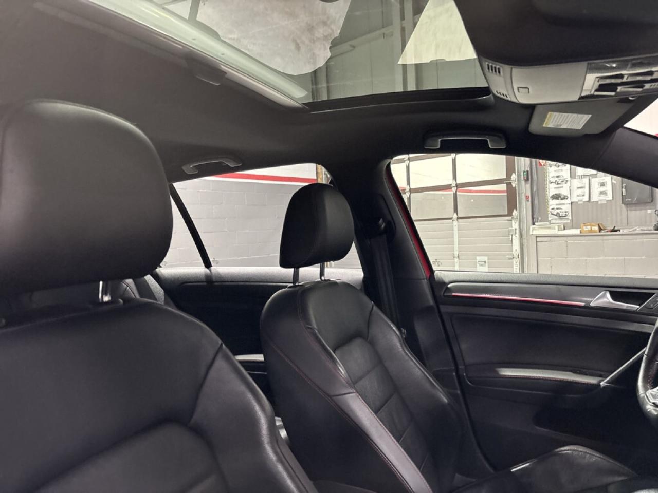 2021 Volkswagen Golf GTI 2.0T Autobahn Rare Manual Transmission/Excellent S Photo