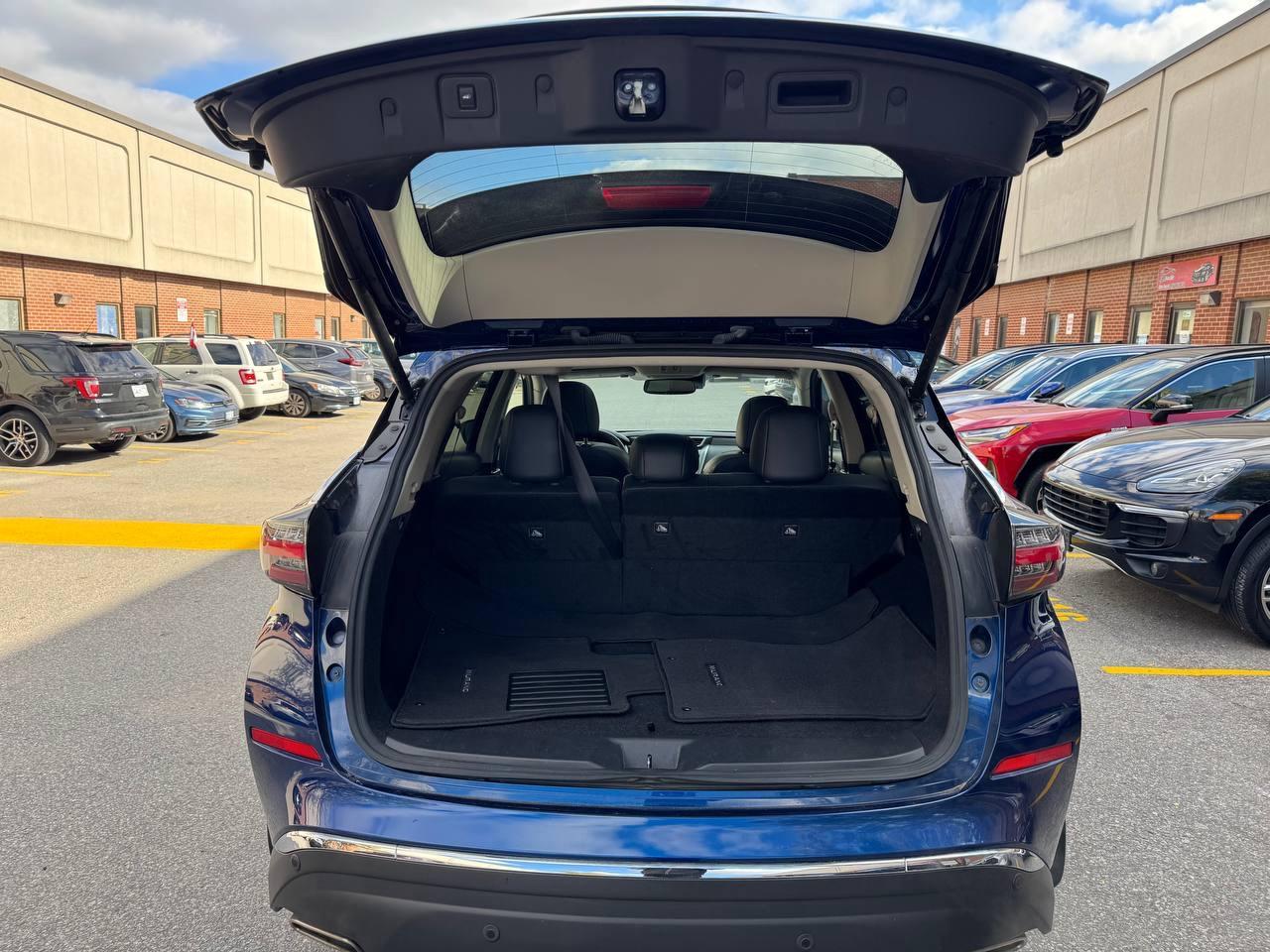 2021 Nissan Murano AWD SL, NAVIGATION, LEATHER, SUNROOOF Photo