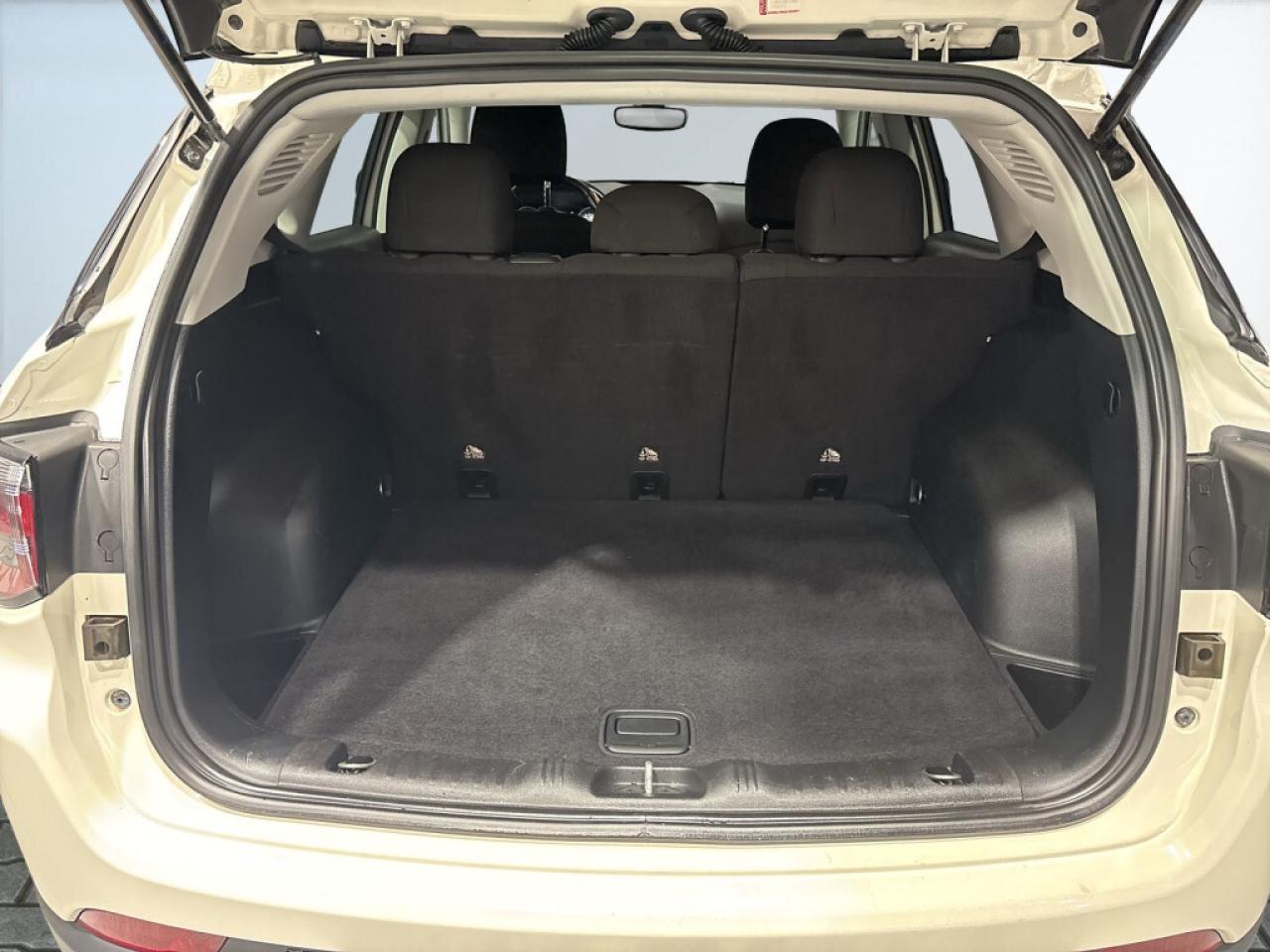 2021 Jeep Compass Upland Edition AWD / Back Up Cam / Heated Seats / Photo