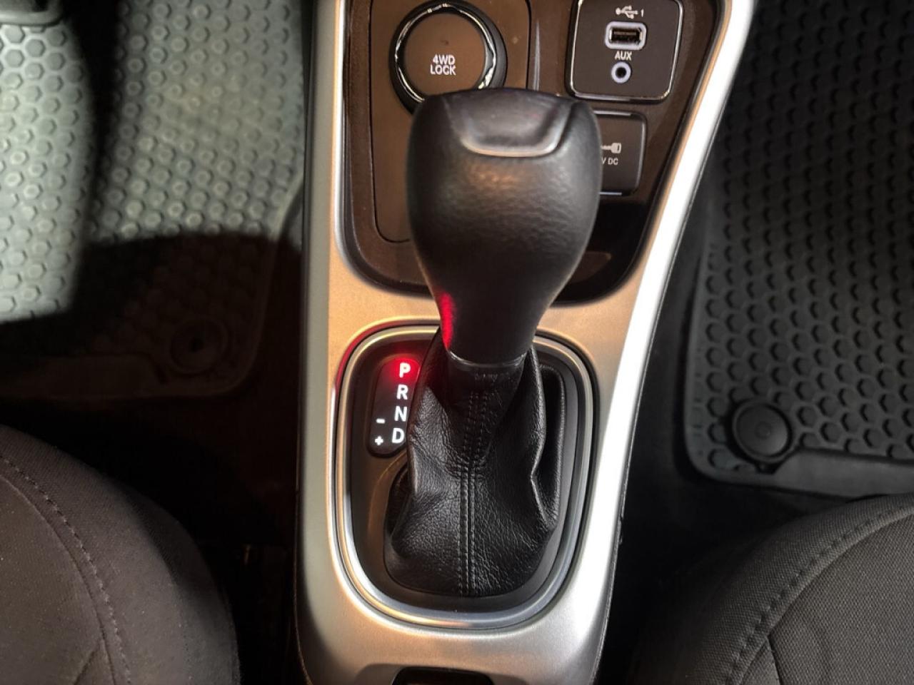 2021 Jeep Compass Upland Edition AWD / Back Up Cam / Heated Seats / Photo