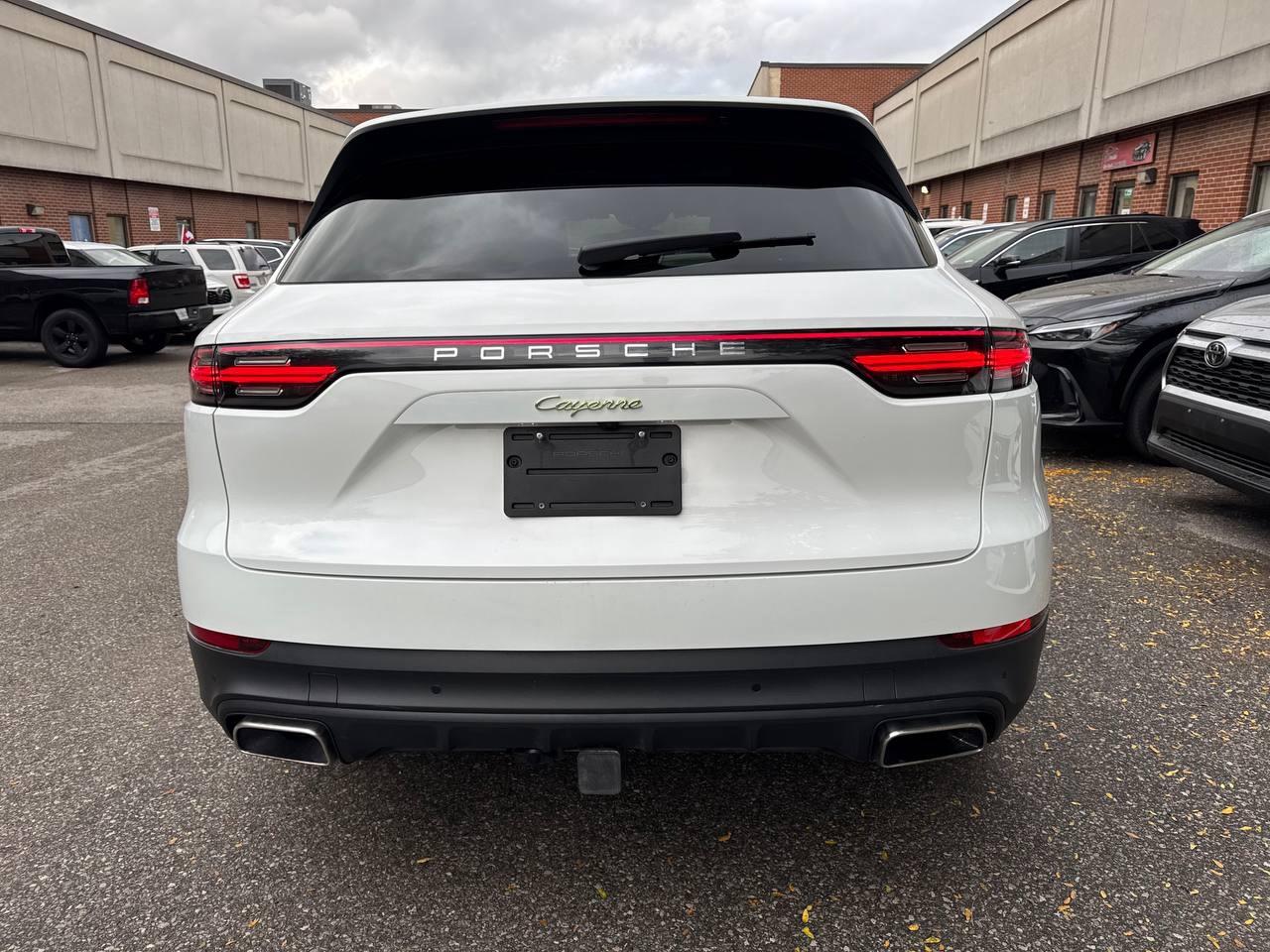 2022 Porsche Cayenne E-Hybrid AWD, premium pkg, assistance pkg Photo