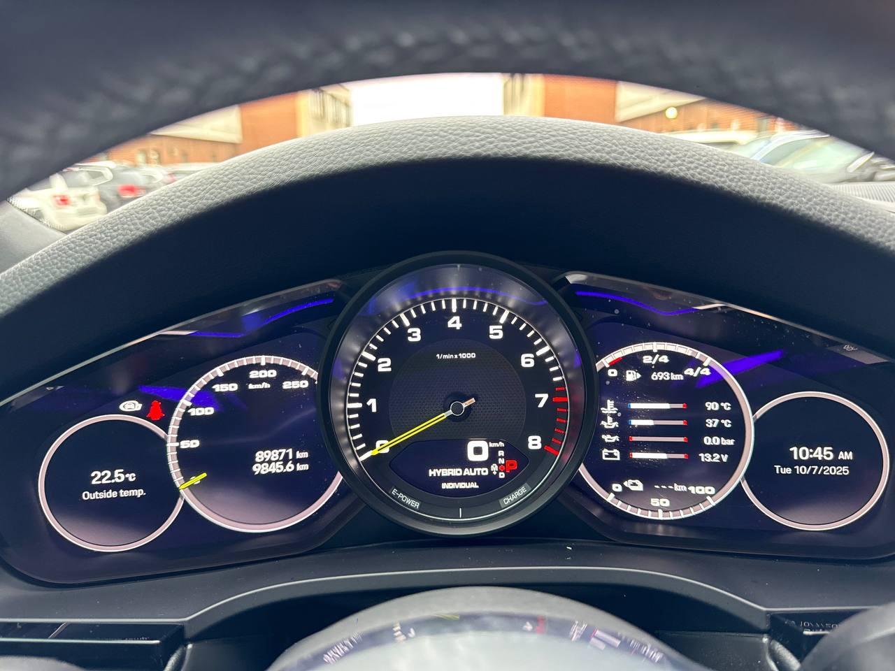 2022 Porsche Cayenne E-Hybrid AWD, premium pkg, assistance pkg Photo